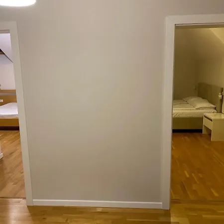 Apartment Gaga 3 *