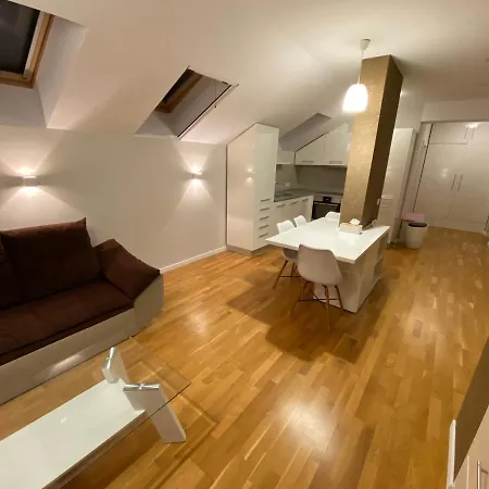 Apartment Gaga 3 *